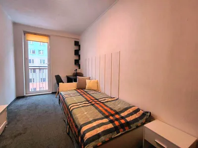 Kawalerka do wynajęcia, 11 m² Krzyki, Śliczna - miniatura 4