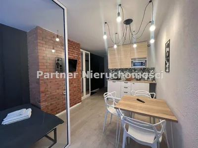 Kawalerka do wynajęcia, 20 m² Starówka, Prosta - miniatura 2