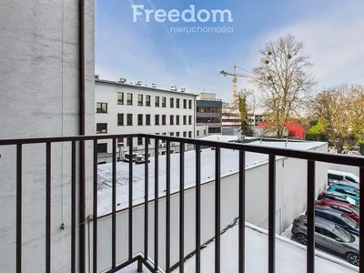 Wynajmę Mieszkanie Katowice - 16 m² - miniatura 4