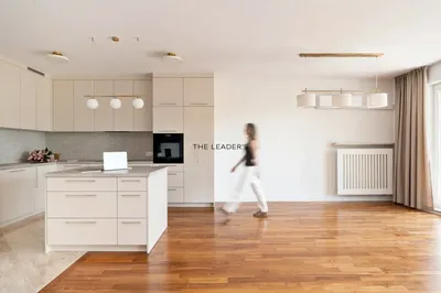 Wynajmę Mieszkanie Warszawa - 130 m²