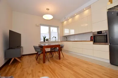 Wynajmę Mieszkanie Warszawa - 77 m² - miniatura 4