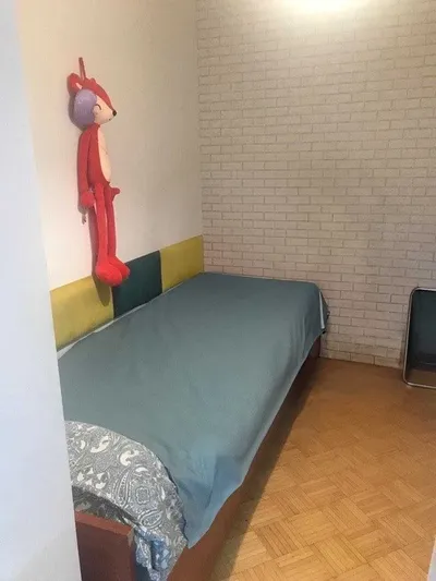 Pokój do wynajęcia dla kobiety – dobra lokalizacja, wszystko w cenie - miniatura 4
