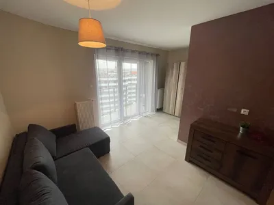 35 m2 Salon z kuchnią, aneksem sypialnianym, balkon z widokiem ul. Podwisłocze 27 - miniatura 4