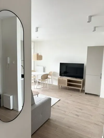 Mieszkanie na wynajem Toruń ul Lubicka67 2 pokoje +miejsce w hali wynajmę - miniatura 2