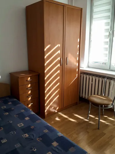 Mieszkanie 4 pokoje ul. Muzyczna blisko centrum - miniatura 3
