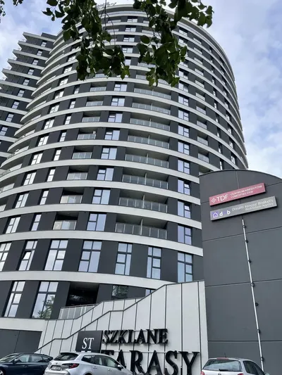 Komfortowy apartament w ST55 Szklane Tarasy, 3 pokoje, klimatyzacja - miniatura 3