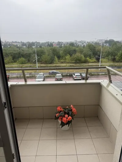 Pokój jednoosobowy z balkonem - miniatura 4