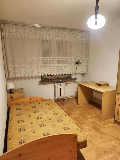 Pokój dla studentki - miniatura 2