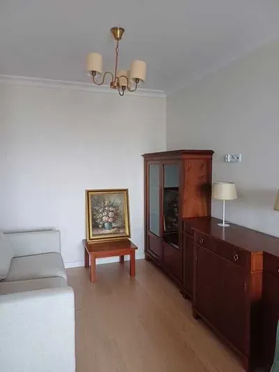 Do wynajęcia 2-pokojowe mieszkanie 46 m² z garażem – umeblowane i wyposażone WARSZAWA GOCŁAW - miniatura 2