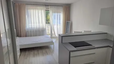 Komfortowa kawalerka centrum - miniatura 4
