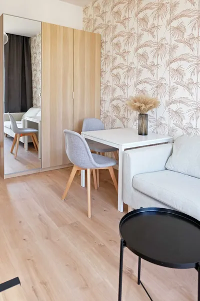 Wynajmę mieszkanie 2 pokoje ścisłe centrum balkon - miniatura 5
