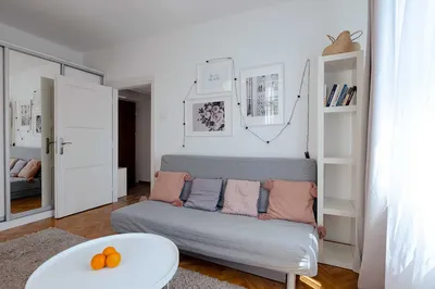 Słoneczna kawalerka, 35 m2, Łazienki Królewskie, od 01.06 - miniatura 5