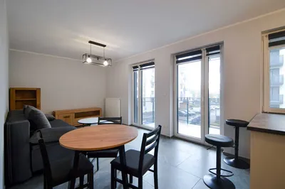 Umeblowane mieszkanie 3 pokojowe | 2 balkony | 2 miejsca w hali garaż. - miniatura 3