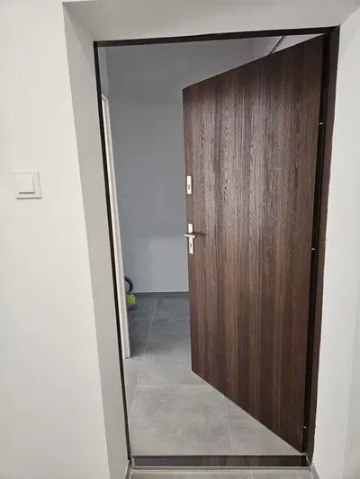 Wynajme Mieszkanie 3 pokoje 70m katowice ul. Francuska Muchowiec parking, winda, balkon - miniatura 2