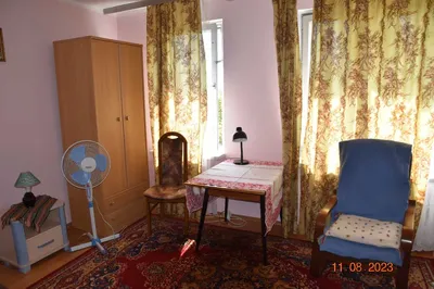 duży pokój dla kobiety / szybki dojazd do AKF, dworca - miniatura 3