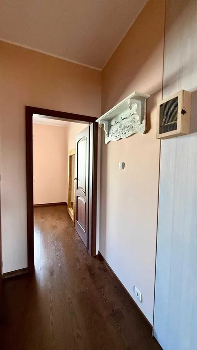 Wynajmę 2 - pok. 52 m2. Wilanów garaż i komórka - miniatura 4