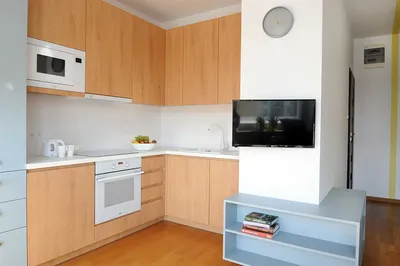Komfortowa kawalerka z balkonem i garażem – Toruń, ul. Harcerska - miniatura 4