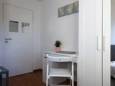 Pokój w 3 pokojowym mieszkaniu, Wrzeciono Bielany blisko metra - miniatura 2