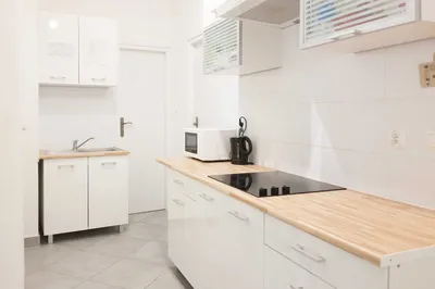 Wynajmę pokój dla dziewczyny, mieszkanie damskie, centrum - miniatura 4