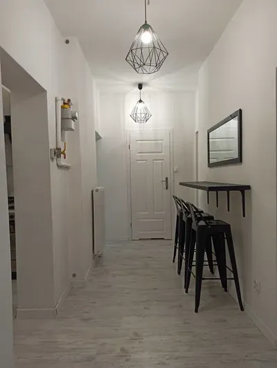Przytulny pokój w okolicach Bramy Portowej - miniatura 5