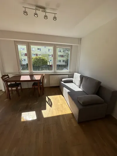 Mieszkanie 2 pokoje koniuchy ulica długa 32 metry - miniatura 4
