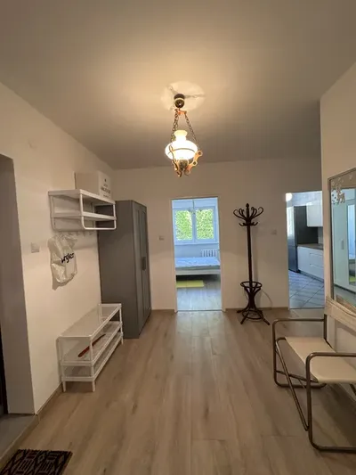 Dwa rozkladowe pokoje z balkonem po remoncie # obok Kaskady - miniatura 4