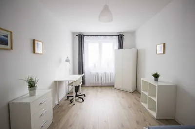 Duży, jasny pokój w jeszcze większym mieszkaniu / WiFi w cenie