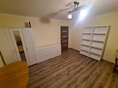 Do wynajęcia mieszkanie 34 m² po remoncie – Kraków, ul. Zarzecze 1999zł - miniatura 2