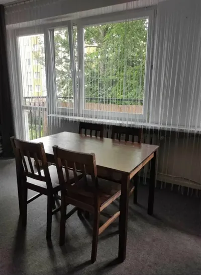 Duży pokój dla jednej osoby z balkonem - miniatura 4