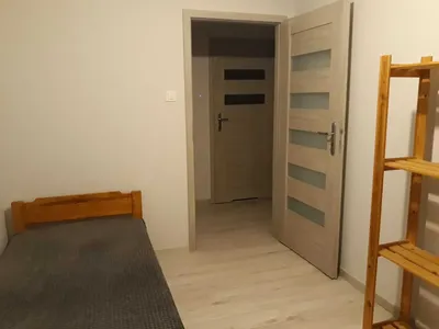 Pokój jednoosobowy na Morenie - miniatura 2