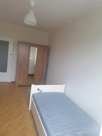 do wynajęcia pokój jednoosobowy os. Batorego 1 100,00 wszystkie opłaty - miniatura 4