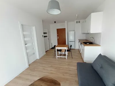 Piękne M3 na os. Leśnym! Blisko Szpitala Wojskowego. - miniatura 2