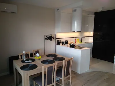 Pokój do wynajęcia - klimatyzacja dwie łazienki duży balkon z widokiem na zalew + kajak - miniatura 4