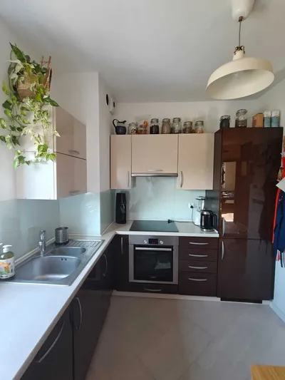 Wynajmę 2-pokojowe mieszkanie z oddzielną kuchnią w apartamentowcu Tarasy Manhattanu - miniatura 2