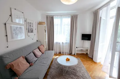 Słoneczna kawalerka, 35 m2, Łazienki Królewskie, od 01.06 - miniatura 2