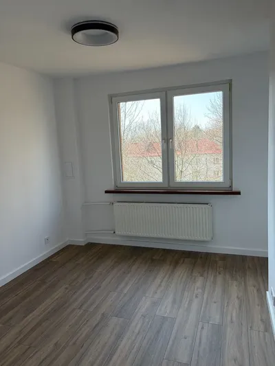 Mieszkanie 2 pokojowe z balkonem, ul. Korczaka - miniatura 2