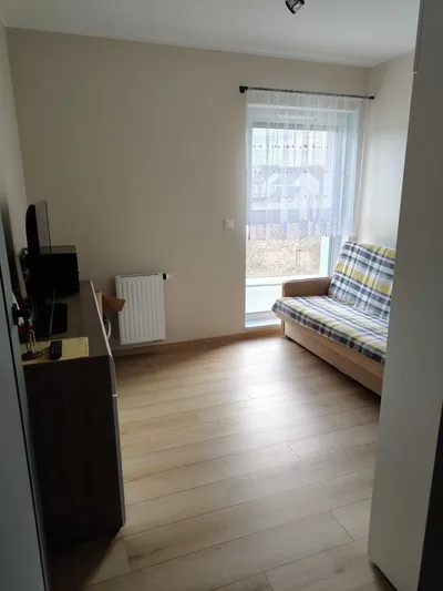 Wynajmę mieszkanie 3-pokojowe z ogródkiem - miniatura 4