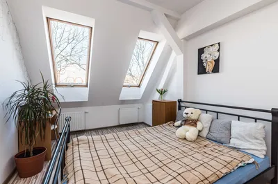 89 m², Łazarz, 4 sypialnie + salon z aneksem, ENGLISH - miniatura 4