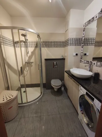 Mieszkanie trzypokojowe 64m2 Żeromskiego 1B Nowe Miasto garaż piwnica - miniatura 5