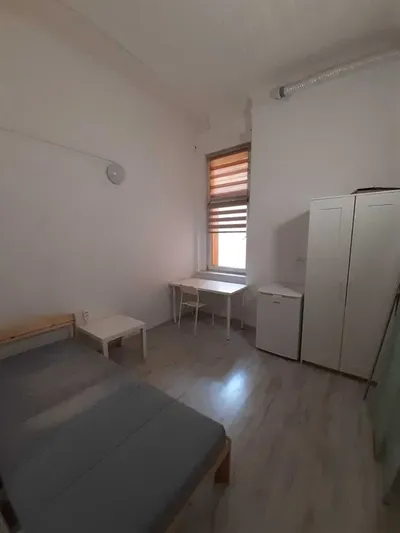 Wynajmię pokoje w budynku - miniatura 2