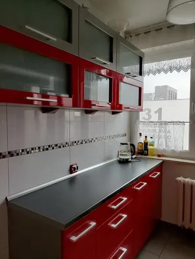 Pokój jednoosobowy dla dziewczyny z dużym słonecznym balkonem - miniatura 4