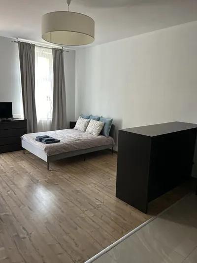Mieszkanie 32 m² z balkonem w centrum - miniatura 2