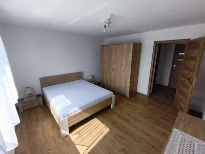 Mieszkanie w domu, pierwsze piętro - miniatura 3