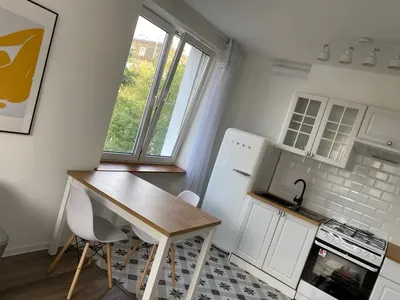 Mieszkanie 2 pokoje pl.Hallera, blisko metra, zieleń, od 1.06 - miniatura 3