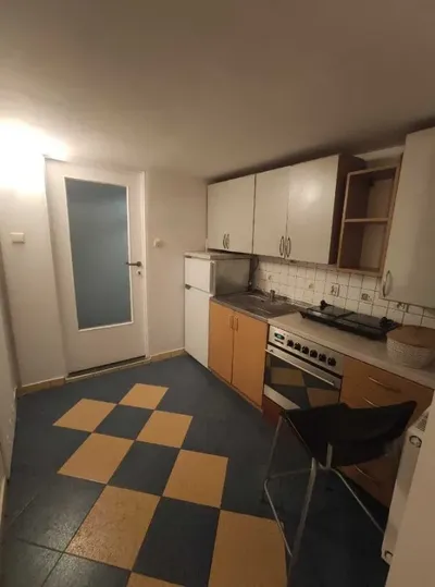 Kawalerka 32m blisko Centrum. - miniatura 3