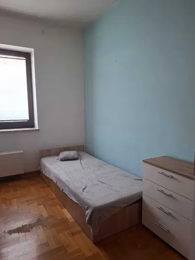 Pokój jednoosobowy ul. Pod Strzechą 4/ Metro KABATY/564