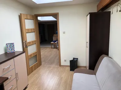 Wynajmę pokój na czwartym piętrze - miniatura 2