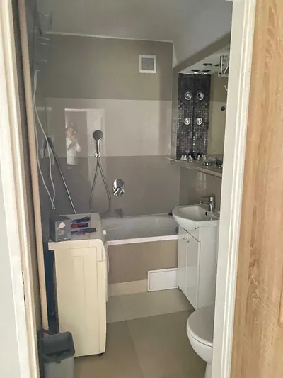 Kawalerka 30 m², 2 piętro, balkon, winda, świetna lok. Czartoryskiego - miniatura 4