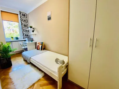 Pokój jednoosobowy z balkonem!- ul. Miechowity 15- spokojna okolica - miniatura 3