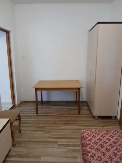 Wynajme mieszkania 2 pokojowe i kawalerkę - miniatura 4